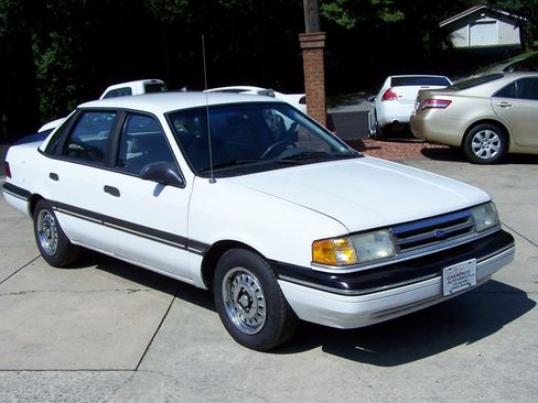 Used 1991 Ford Tempo GL FWD image 1