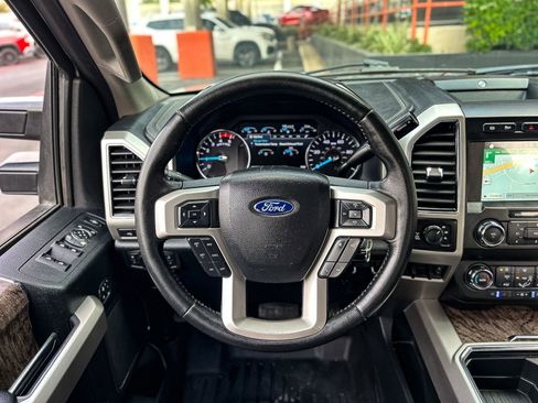 Used 2019 Ford F250 Lariat w/ Lariat Value Package image 13