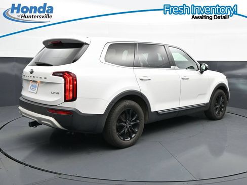 Used 2020 Kia Telluride LX AWD/4WD image 10