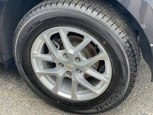 Used 2022 Chevrolet Equinox LT w/ Driver Convenience Package image 21