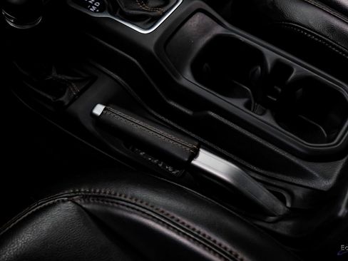 Used 2022 Jeep Wrangler Unlimited Rubicon w/ Xtreme Recon 35" Tire Package image 59