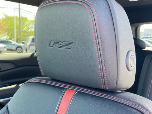 New 2026 Chevrolet Traverse RS w/ LPO, Floor Liner Package FWD image 15