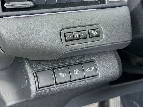 Used 2026 Toyota bZ FWD image 17