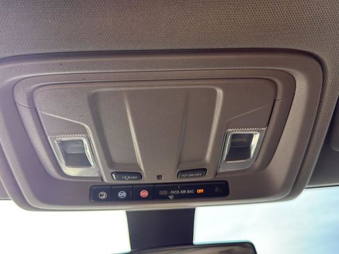 Used 2020 Chevrolet Silverado 1500 Custom w/ Custom Value Package image 24