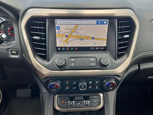 Used 2021 GMC Acadia Denali w/ Denali Technology Package FWD image 15
