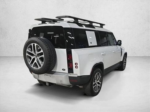 Used 2020 Land Rover Defender 110 HSE image 5