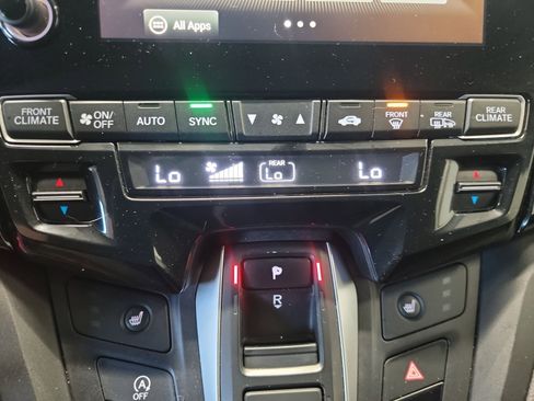 Used 2018 Honda Odyssey Touring image 21