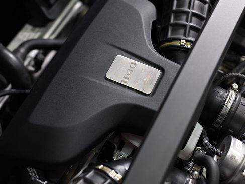 Used 2019 Aston Martin DB11 Volante image 11