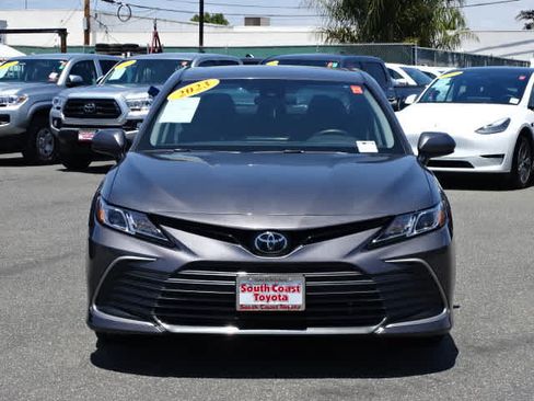 Used 2023 Toyota Camry LE FWD image 3