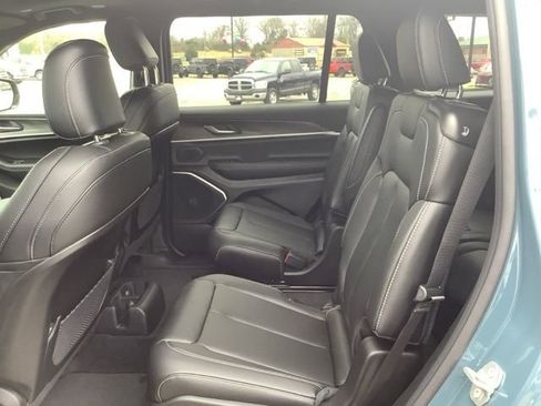 New 2026 Jeep Grand Cherokee L Limited w/ Limited Altitude Package image 34