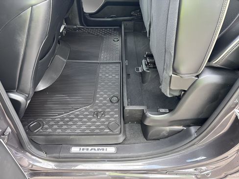 Used 2021 RAM 1500 Laramie AWD/4WD image 41