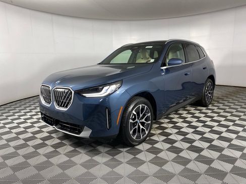 New 2026 BMW X3 xDrive30 w/ Premium Package image 3