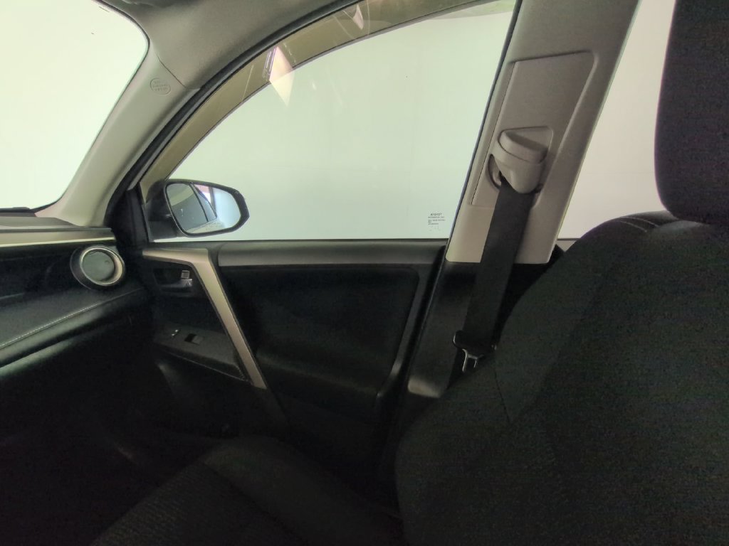 Used 2015 Toyota RAV4 XLE FWD image 28