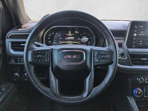 Used 2022 GMC Yukon XL AT4 AWD/4WD image 15