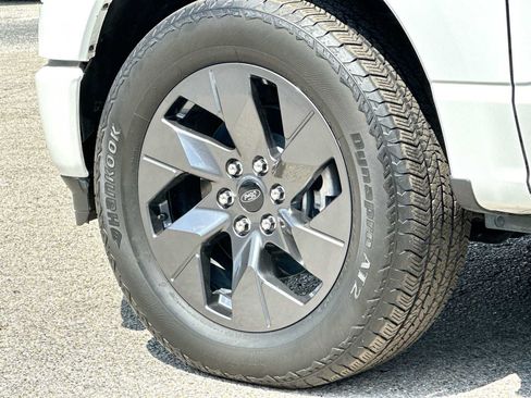Used 2025 Ford F150 Lightning Lariat AWD/4WD image 11