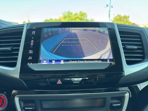 Used 2018 Honda Pilot Elite image 30