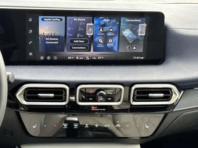 Used 2026 Nissan Sentra SL w/ Floor Mat Package FWD image 16