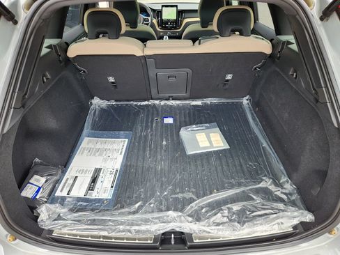 Used 2026 Volvo XC60 B5 Plus w/ Protection Package Premier AWD/4WD image 14