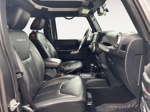 Used 2016 Jeep Wrangler Unlimited Rubicon w/ Dual Top Group image 15