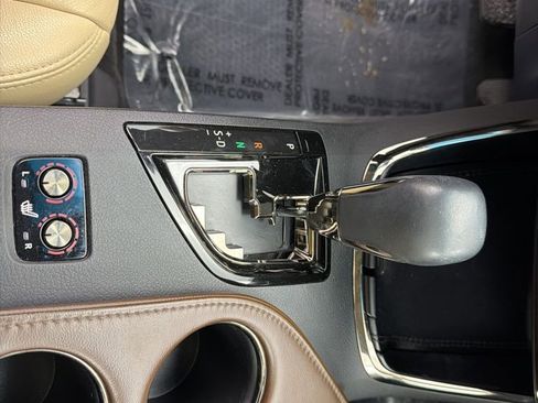 Used 2015 Toyota Avalon XLE Touring image 15