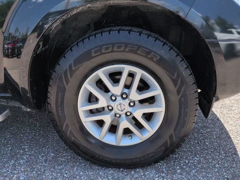 Used 2016 Nissan Frontier SV RWD image 11