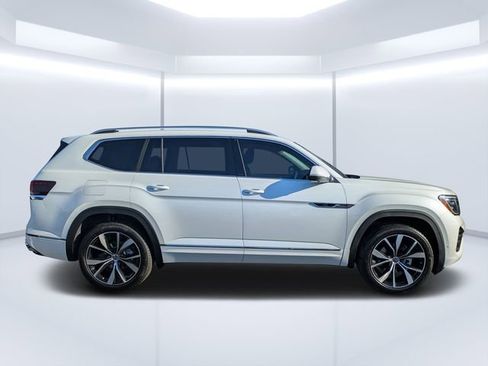 New 2026 Volkswagen Atlas SEL Premium R-Line AWD/4WD image 2