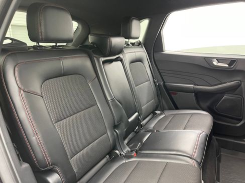 Used 2024 Ford Escape ST-Line w/ Tech Pack #1 AWD/4WD image 35