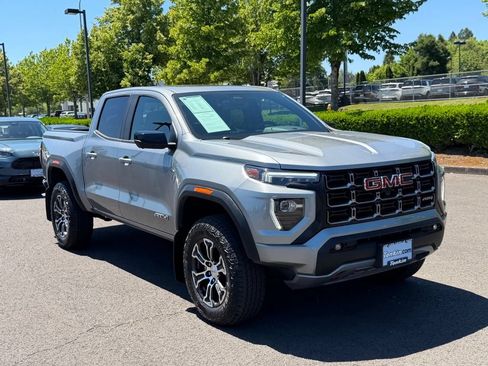 Used 2024 GMC Canyon AT4 w/ Technology Package AWD/4WD image 2