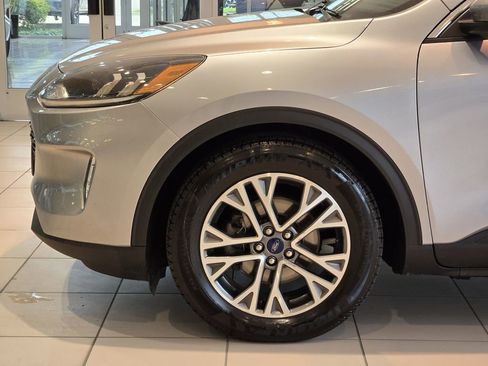 Used 2021 Ford Escape SEL w/ Technology Package FWD image 9
