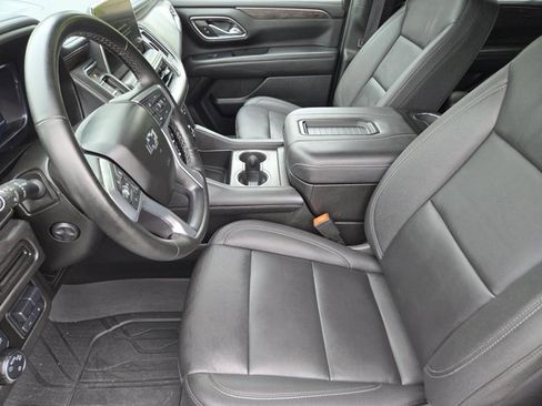 Certified 2024 Chevrolet Tahoe Z71 w/ Luxury Package AWD/4WD image 13