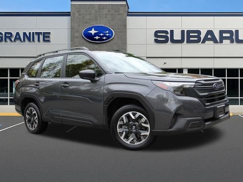 Used 2025 Subaru Forester image 3