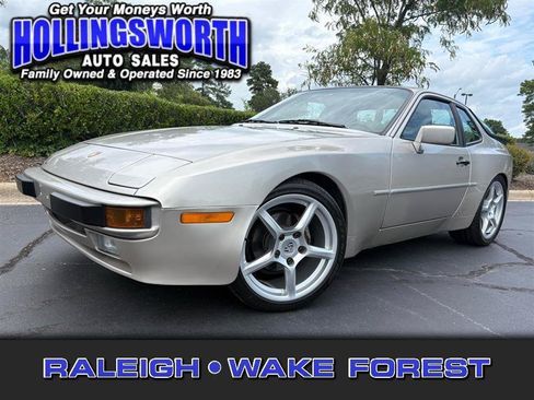 Used 1988 Porsche 944 Coupe RWD image 1