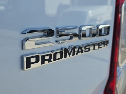 Used 2025 RAM ProMaster 2500 w/ Convenience Group FWD image 10