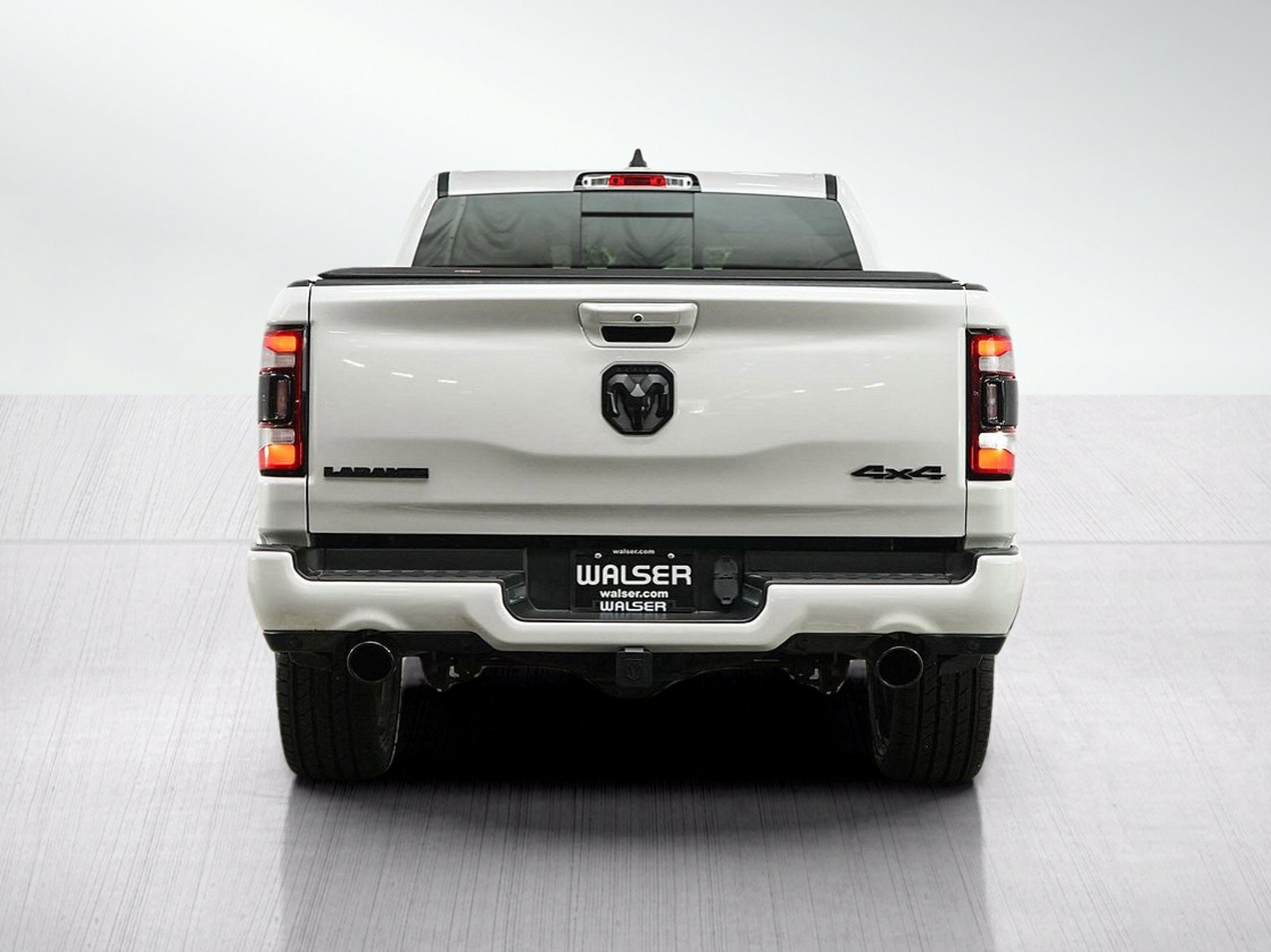 Used 2022 RAM 1500 Laramie AWD/4WD image 4