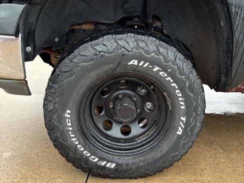 Used 2000 Chevrolet Silverado 1500 LS w/ Off-Road Chassis Pkg image 24