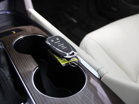 Used 2024 Chevrolet Malibu LT image 16