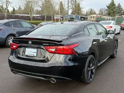 Used 2018 Nissan Maxima SR w/ Midnight Edition image 9