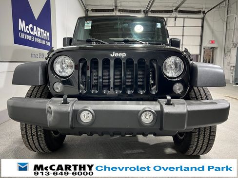 Used 2017 Jeep Wrangler Unlimited Sport w/ Connectivity Group image 10