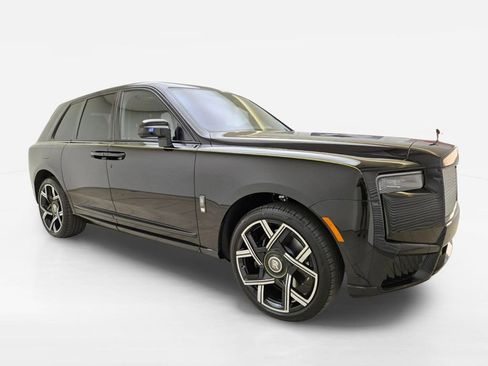 New 2026 Rolls-Royce Cullinan Black Badge AWD/4WD image 6