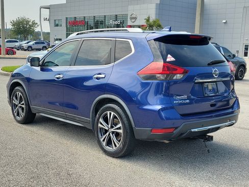 Certified 2020 Nissan Rogue SV w/ Sun & Sound Touring Package FWD image 7