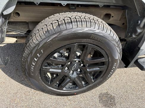 Used 2023 Chevrolet Silverado 1500 RST w/ Z71 Off-Road Package image 18