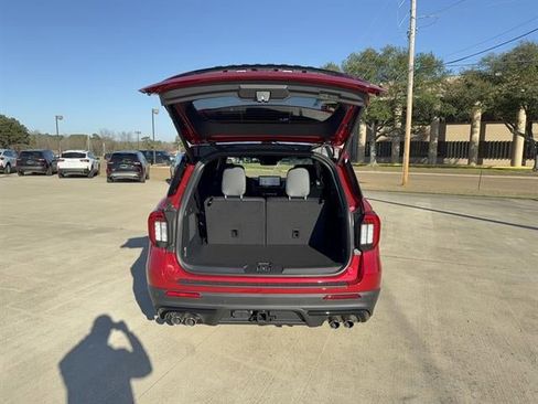 New 2026 Ford Explorer ST w/ Sun And Sound Package image 6