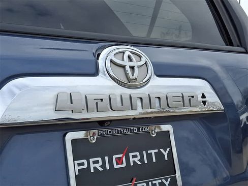Used 2013 Toyota 4Runner Limited image 32