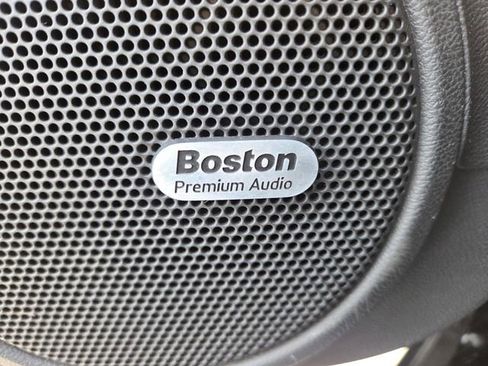 Used 2010 Chevrolet Camaro SS w/ LPO, Ground Effects Package image 7