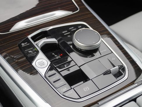 Certified 2025 BMW X7 xDrive40i AWD/4WD image 26