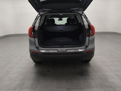 Used 2020 GMC Terrain SLE FWD image 29
