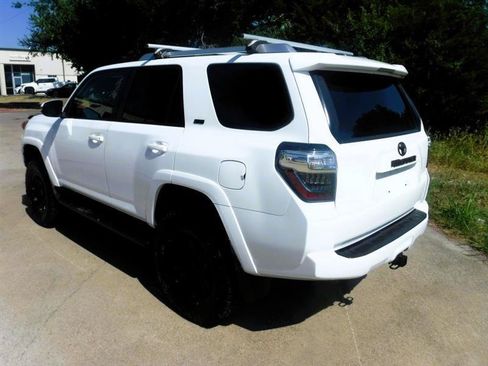 Used 2018 Toyota 4Runner SR5 Premium AWD/4WD image 12