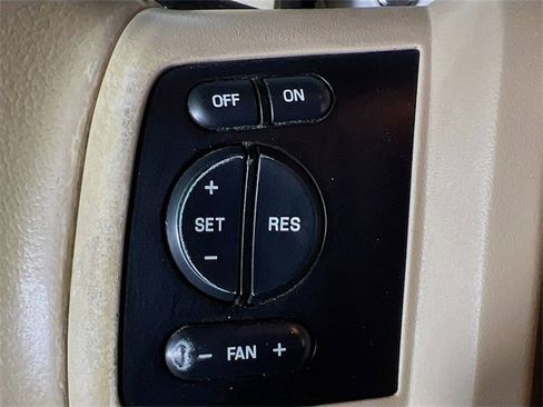 Used 2008 Ford F450 Lariat image 17