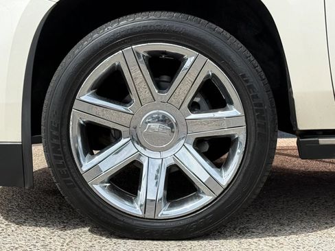 Used 2015 Cadillac Escalade ESV Premium AWD/4WD image 29