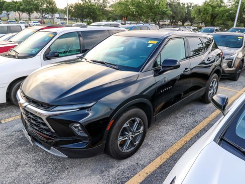 Used 2023 Chevrolet Blazer LT w/ Driver Confidence Package FWD image 10
